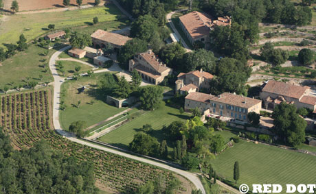 Brad şi Angelina: pe ce palat au dat castelul?