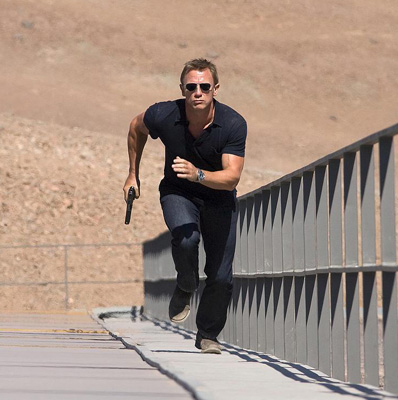 "Quantum of Solace: Partea lui de consolare" (video)