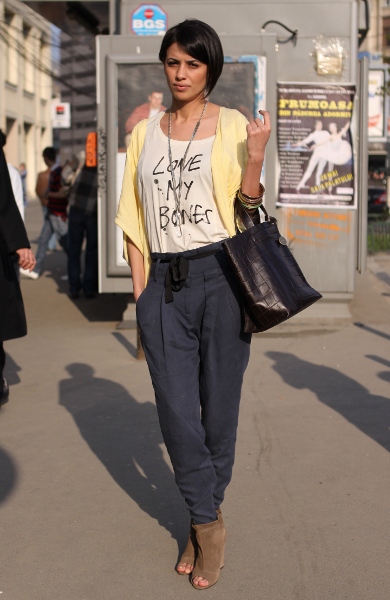 Street Fashion by Unica.ro - Anca
