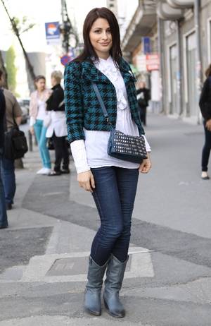 Street Fashion by Unica.ro - Elena