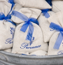 În sezonul rece, răsfaţă-te cu bai aromate