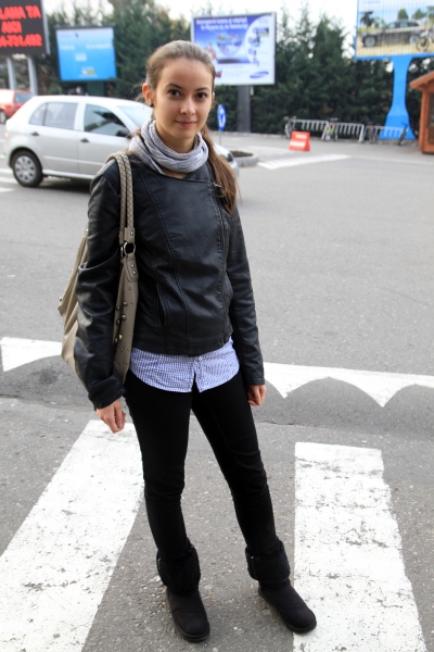 Street Fashion by Unica.ro - Diana