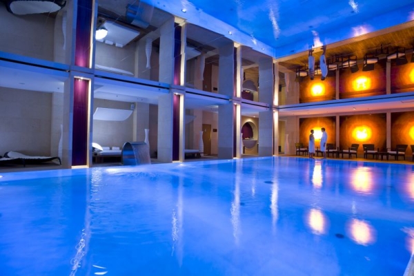 Sărbători de lux în hoteluri din 4 capitale europene 