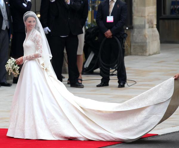 Iată rochia de mireasă a lui Kate Middleton