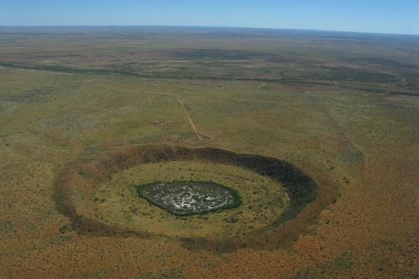 Foto: 5 cratere uriaşe formate de asteroizi