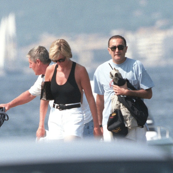 50 de ani de la naşterea lui Lady Di. Viaţa ei în imagini