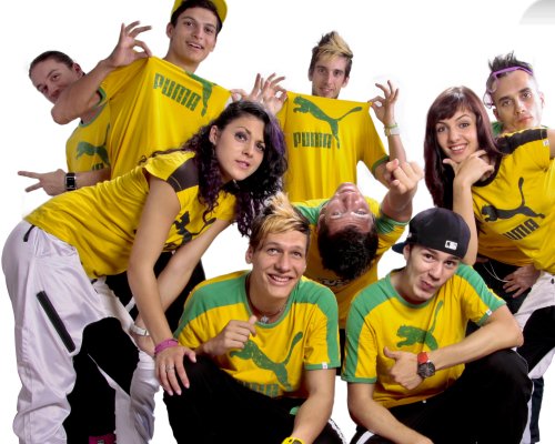 Dansează cu Trouble Dans School Christmas!