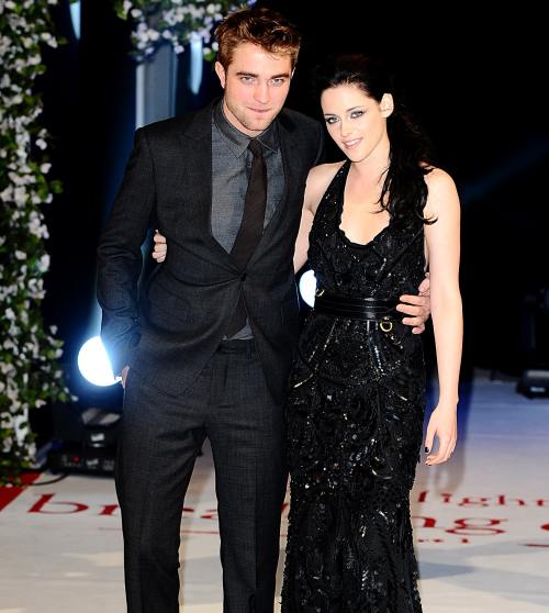 Robert Pattison si Kristen Stewart nu recunosc ca au o relatie