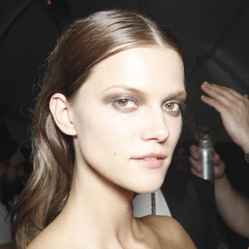 Top 5 tendinţe de beauty de pe catwalk