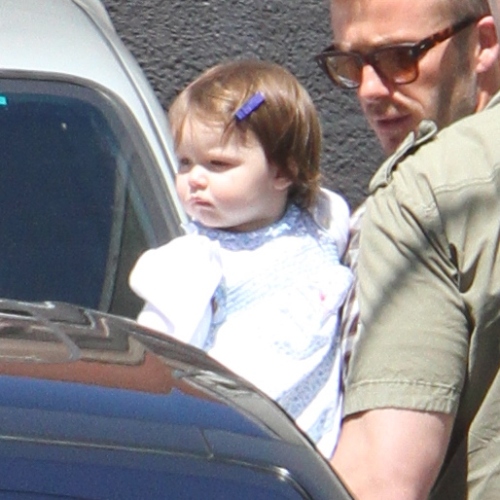 Foto: Ce frumoasă e Harper Beckham! Uite cum a îmbrăcat-o Victoria!
