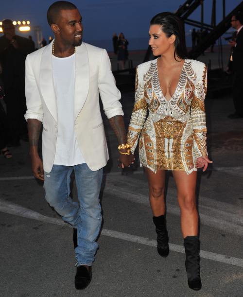 Poze: Kanye West şi Kim Kardashian, un cuplu fericit