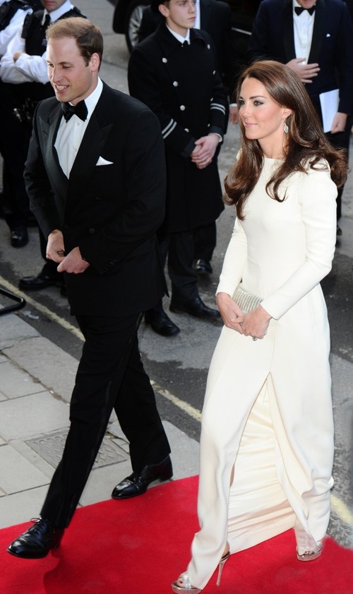 Facebook: Kate Middleton are cele mai sexy picioare
