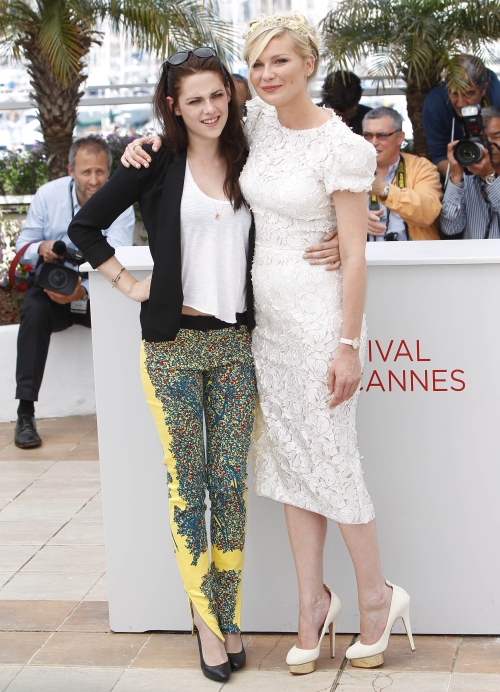 Cannes 2012: Kirsten Dunst, ca o zână pe covorul roşu