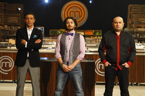 Concurenţii de la MasterChef gătesc marţi într-un restaurant bucureştean