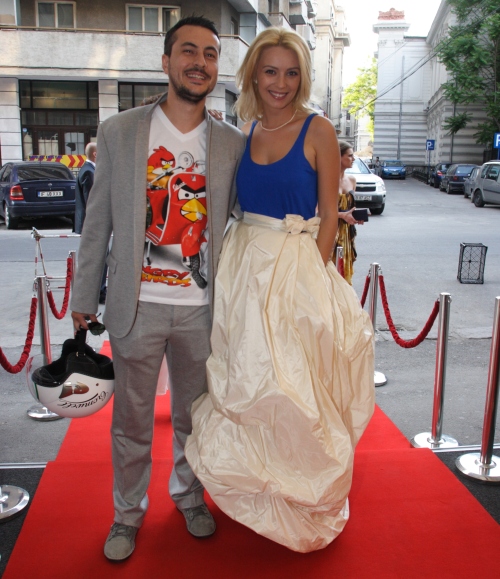 Foto: Rochii superbe la premiera unui film. Care e divă autohtonă e preferata ta?