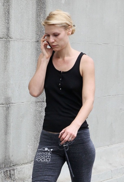Şocant: Claire Danes nemachiată. Arată ca un bărbat