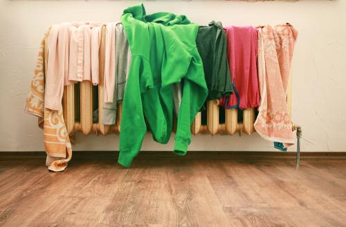 Relaţii: 5 lucruri din dormitorul tău care îl scot din sărite