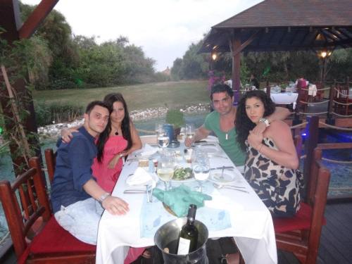 Foto: 4 fotografii cu Pepe şi Raluca Pastramă în vacanţă