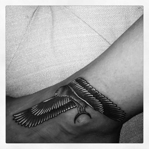 Rihanna are un tatuaj nou. Vezi cum arată!