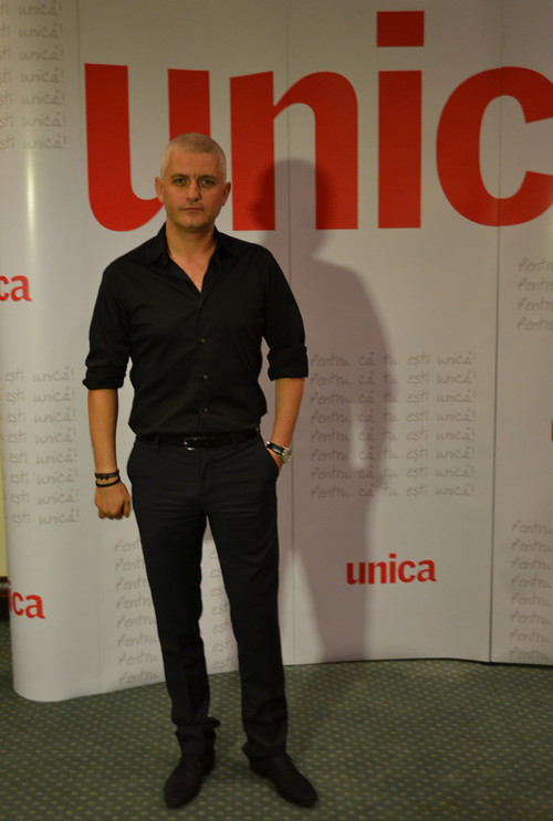 Licitaţia UnicArt: Vedetele s-au strâns să ajute tinerele mame ce au nevoie de sprijin financiar