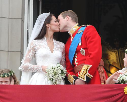 Prinţul William împlineşte 30 de ani. Vezi cele mai frumoase poze cu el!