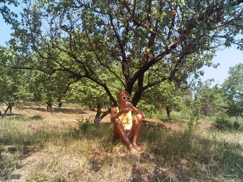 Crina Abrudan în vacanţă. Ce sexy e în costum de baie!