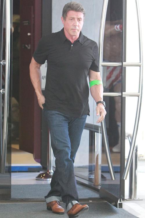 Sylvester Stallone, deprimat, dar înapoi la lucru