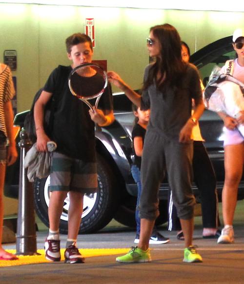 Victoria Beckham , aşa cum n-ai mai văzut-o niciodată!