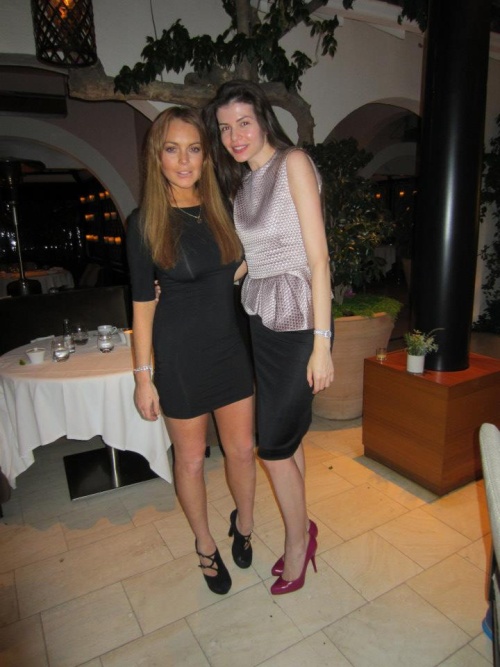 Incredibil! Monica Gabor şi Cătălin Botezatu, celebrităţi la Hollywood! Au luat masa cu Lindsay Lohan!