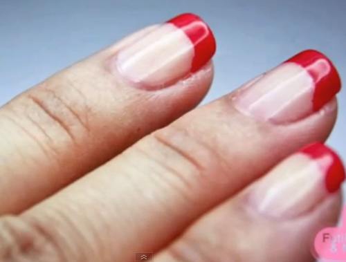 Manichiură franţuzească. 4 modele foarte trendy