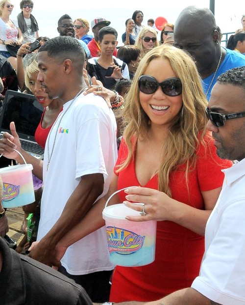 Mariah Carey, diva sexy din roller-coaster