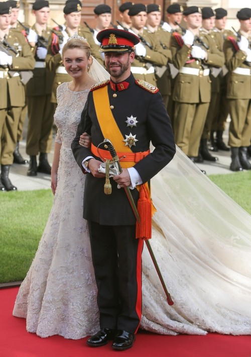 Foto: Cuplul regal de la Luxemburg, sărut identic cu cel al lui Kate şi al prinţului William