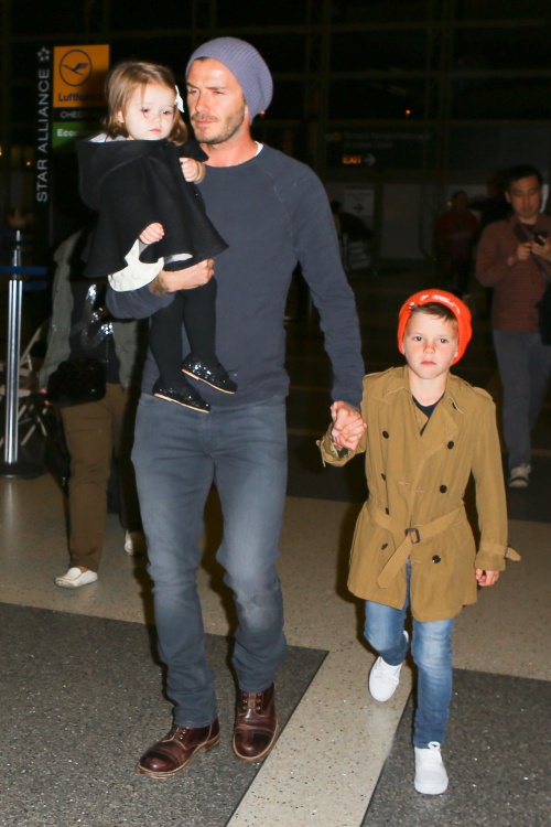 Lecţie de stil: Familia Beckham, exemplu de clasă vestimentară. Îţi plac?