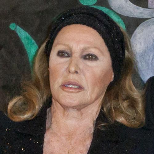 ursula andress