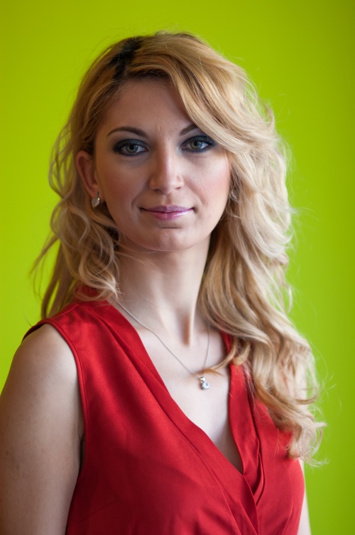 VIDEO: Tutorial de make up pentru Revelion! Fii superbă la petrecere!