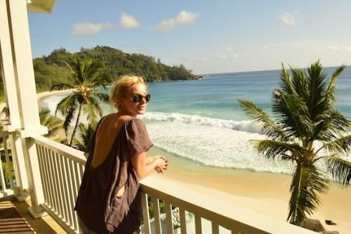 POZE SUPERBE: Laura Cosoi, vacanţă de vis cu iubitul în Africa