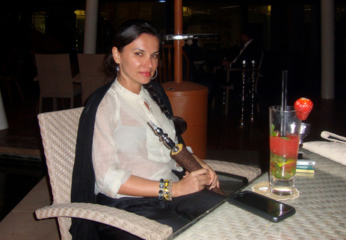 Mirela Stelea, vacanţă în Dubai! Safari, plajă şi shopping la început de an!