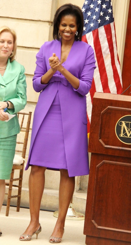STIL DE VEDETĂ: Michelle Obama, exemplu de clasă vestimentară. Îţi plac ţinutele ei?