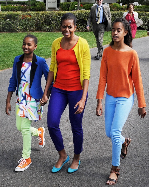 STIL DE VEDETĂ: Michelle Obama, exemplu de clasă vestimentară. Îţi plac ţinutele ei?