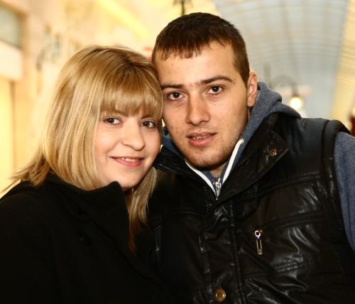 CONCURS: Votează cuplul preferat şi poţi câştiga o rochie Mihaela Drafta