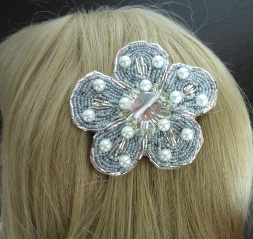 Accesorii de păr pe care să le porţi în martie! Uite ce feminine sunt!