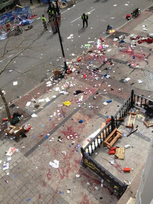 VIDEO: Atentat terorist la Boston: Cel puţin trei oameni au murit