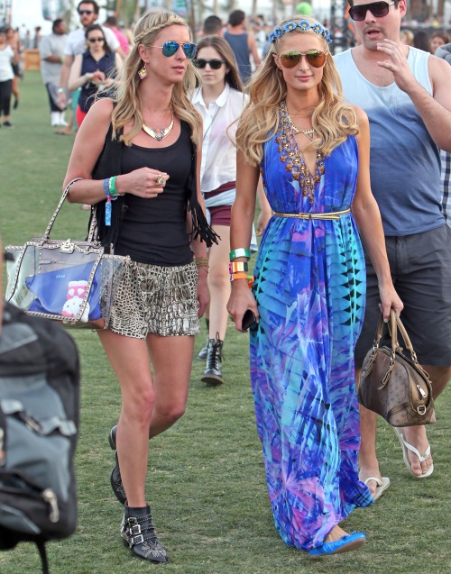 POZE INEDITE! Uite cum s-au îmbrăcat vedetele la festivalul Coachella!