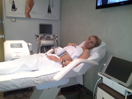 5 tratamente care te ajută să ai un abdomen plat după 4 şedinţe