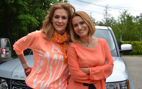 andreea esca si roxana ciuhulescu