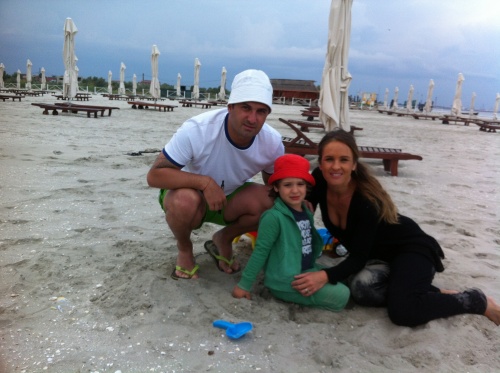 POZE: Diana Munteanu Niculescu, vacanță la Mamaia împreună cu familia 