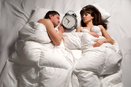 Sex: Ce spune despre relaţia voastră poziţia în care dormiţi 
