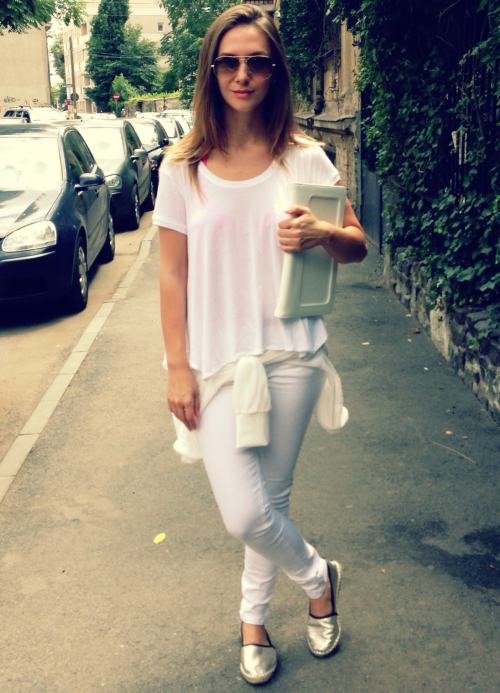 adela popescu