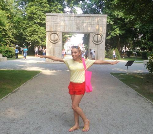 andreea ibacka poarta sarutului