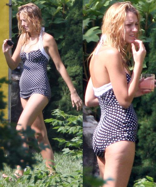 blake lively costum de baie intreg